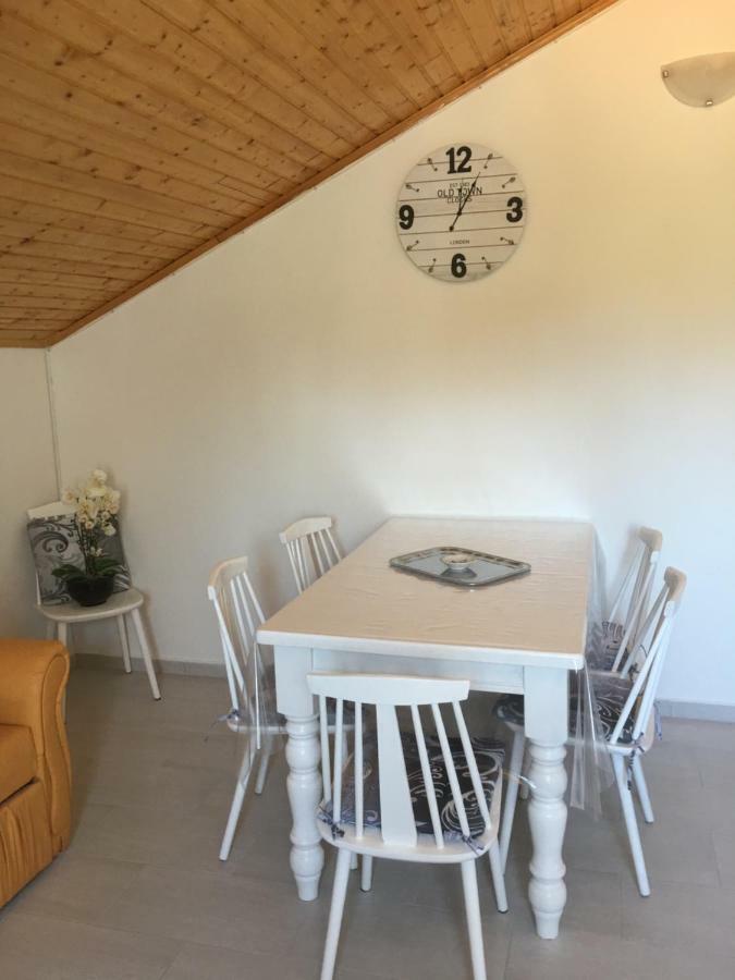 Apart Mani Di Lauro Apartment เปรโก ภายนอก รูปภาพ